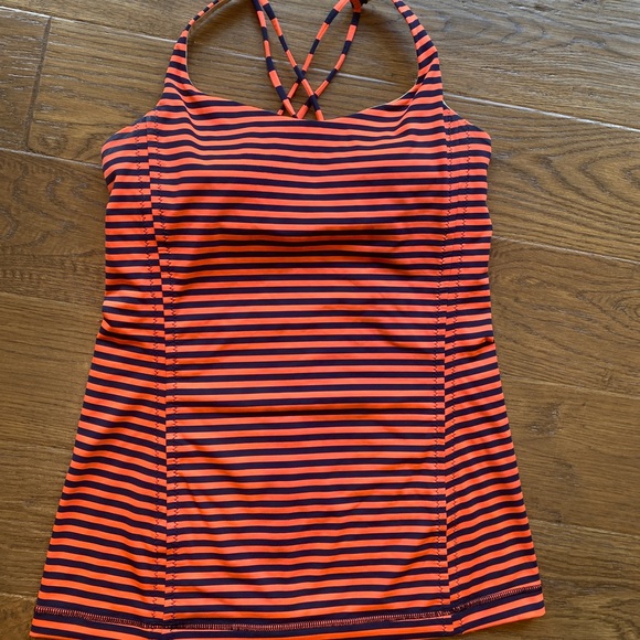 Lululemon free to be tank - Picture 1 of 5